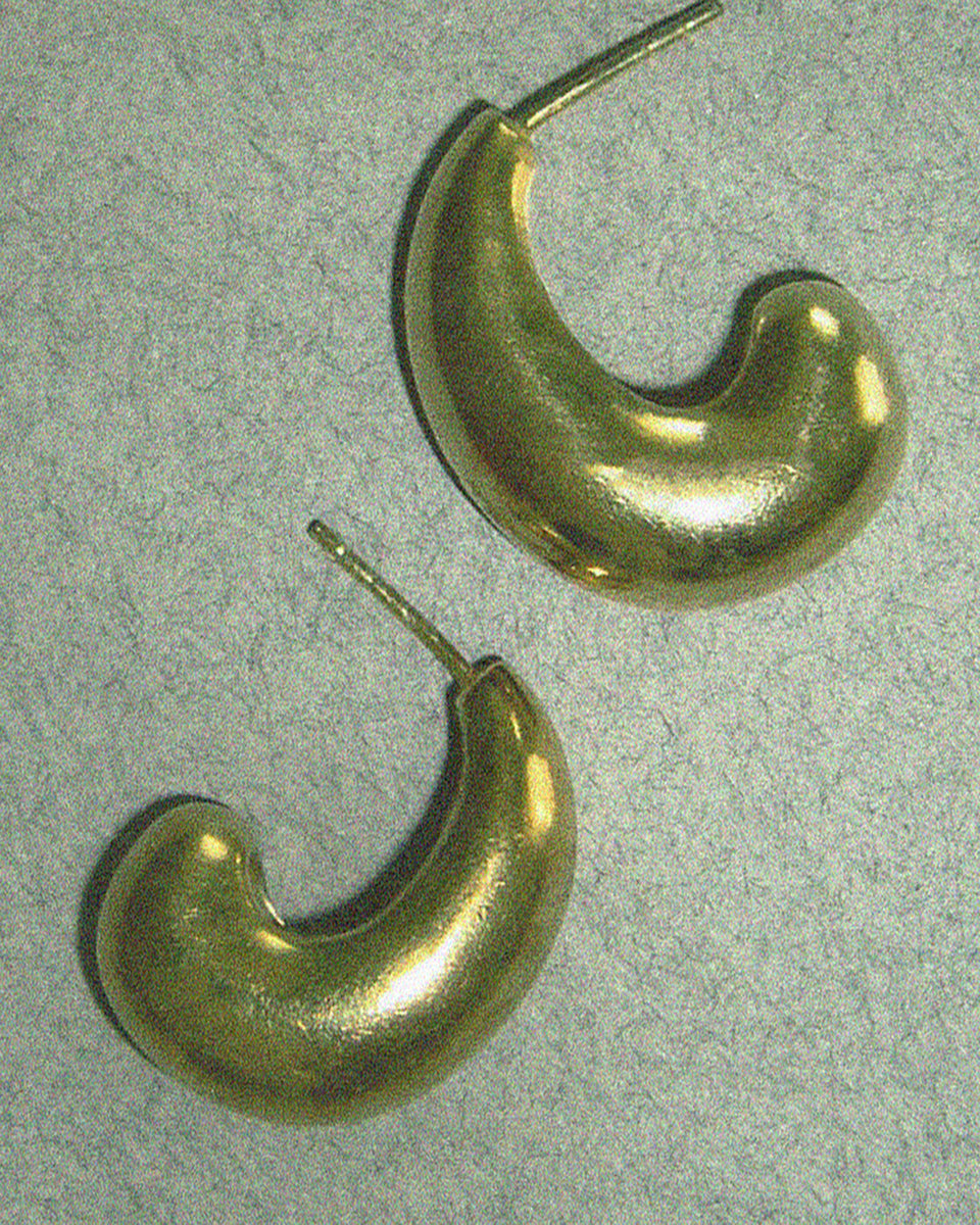 Cashew earrings
